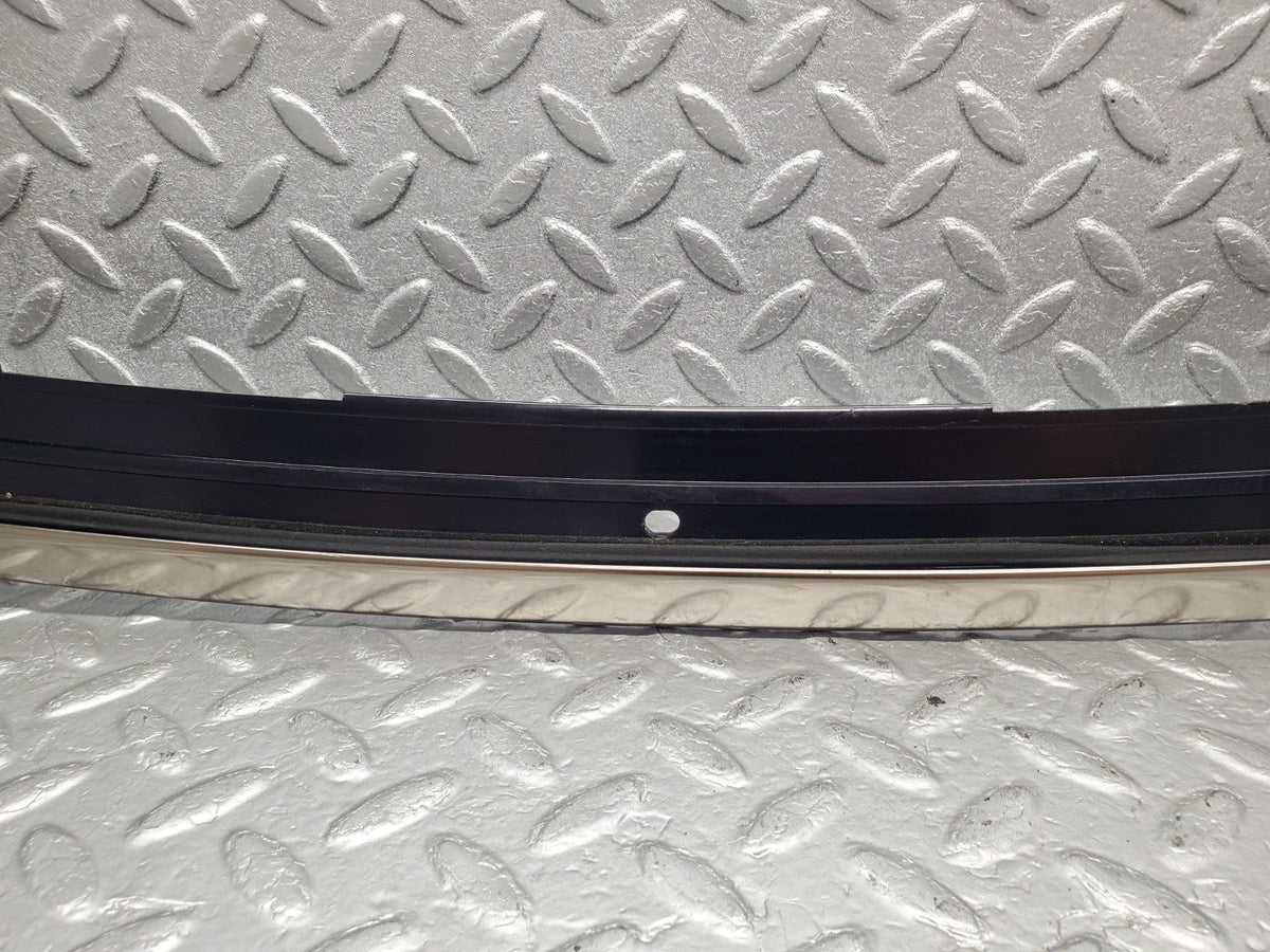 49405 Mercedes-Benz A124 320E Cabriolet Windscreen Top Moulding Trim