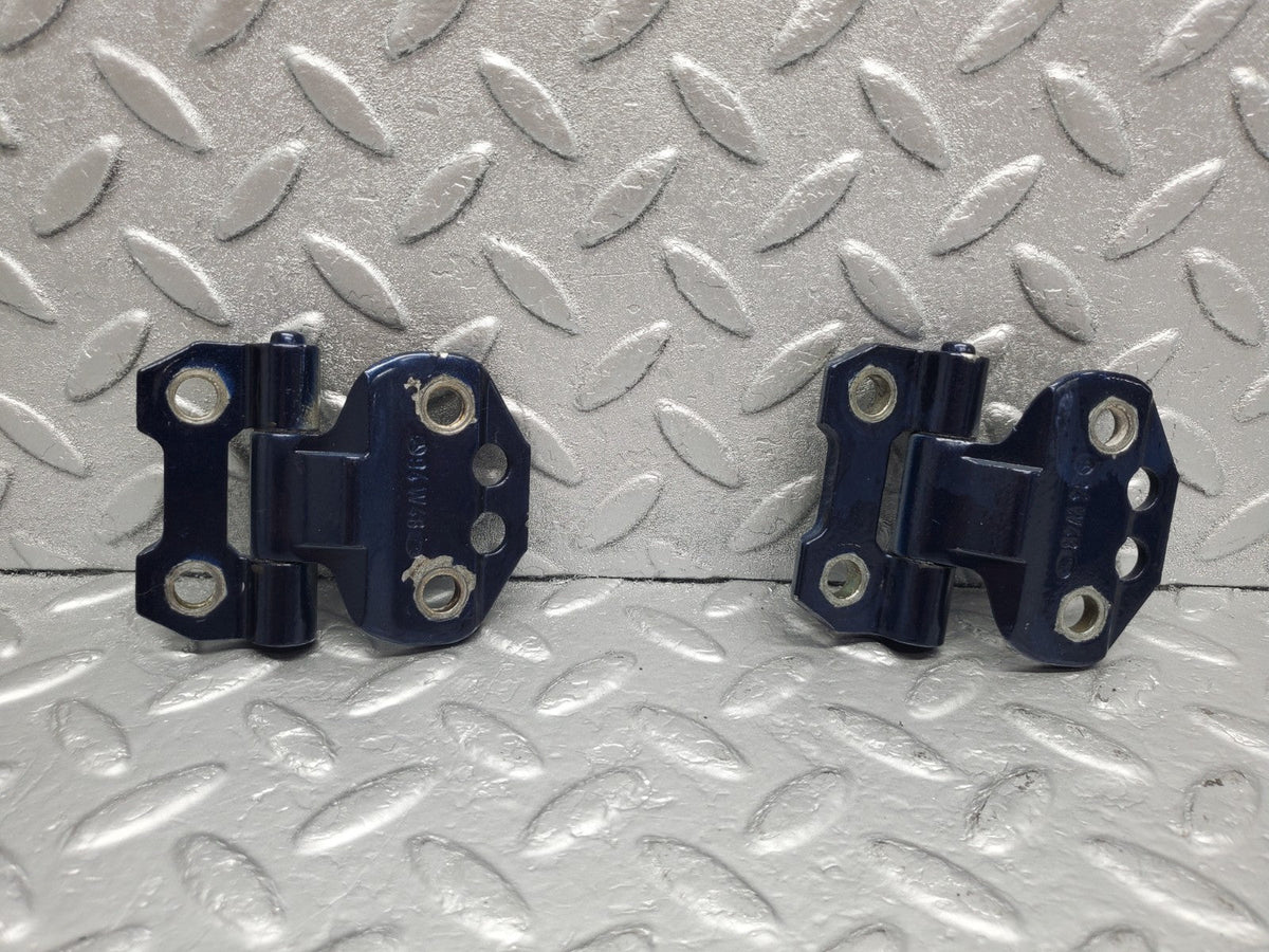 49187 Mercedes-Benz A124 320E Cabriolet Door Hinge Right Side