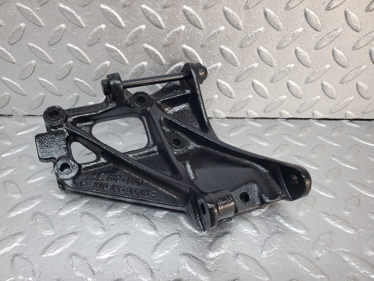 45362 Mercedes-Benz 280E M110.983 Alternator Generator Bracket A1101550435