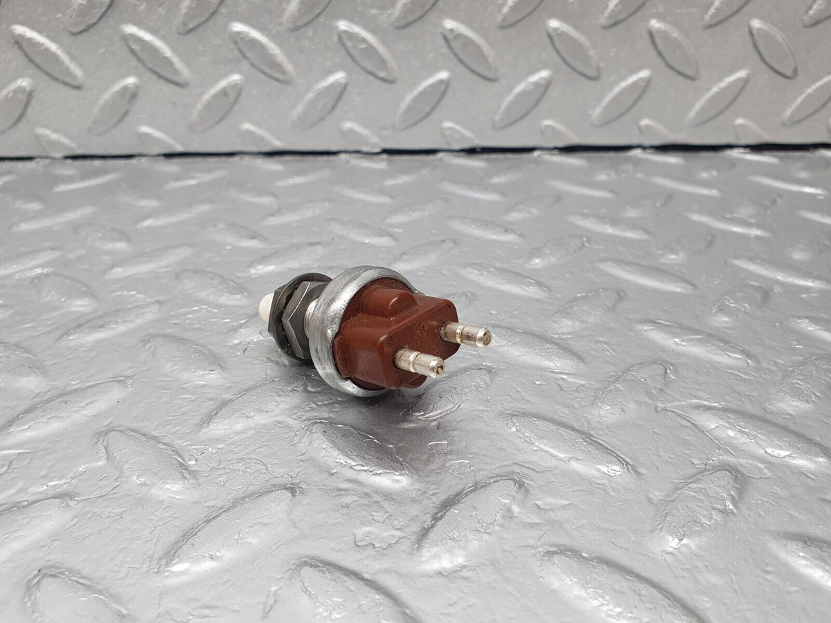 43544 Mercedes-Benz C126 380SEC Coupe Brake Light Switch 190130