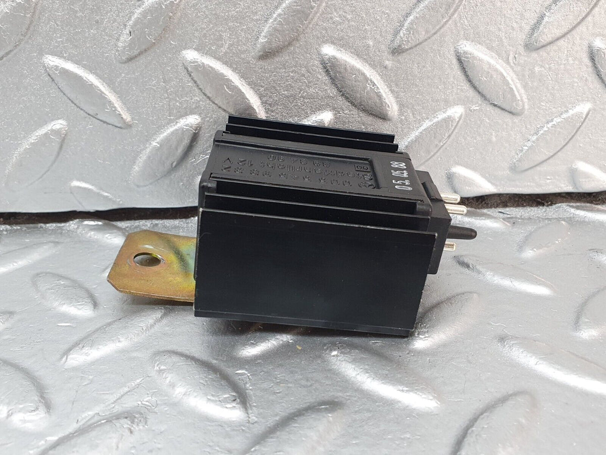 41901 Mercedes-Benz W202 C200 ECU Relay A0055459832