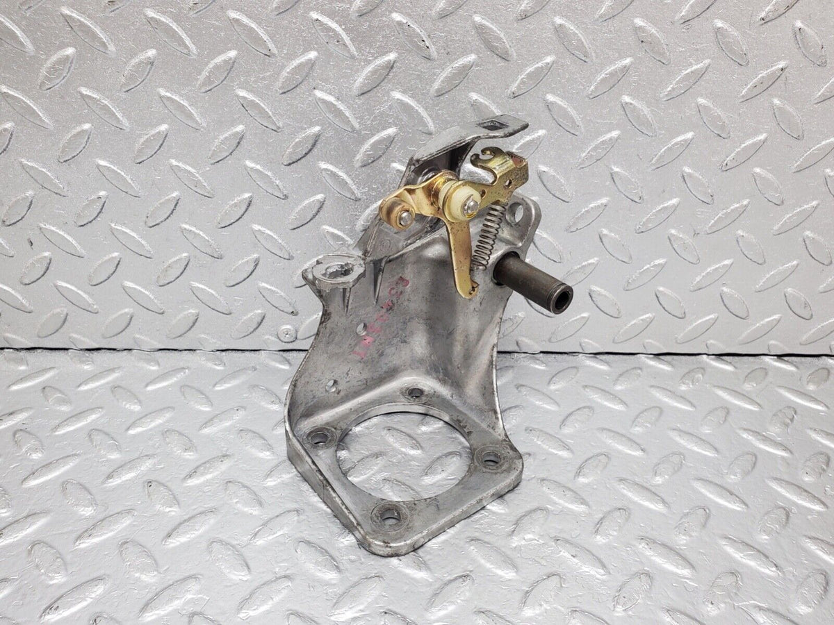 44593 Mercedes-Benz W124 220E Brake Pedal Bracket A1242900919