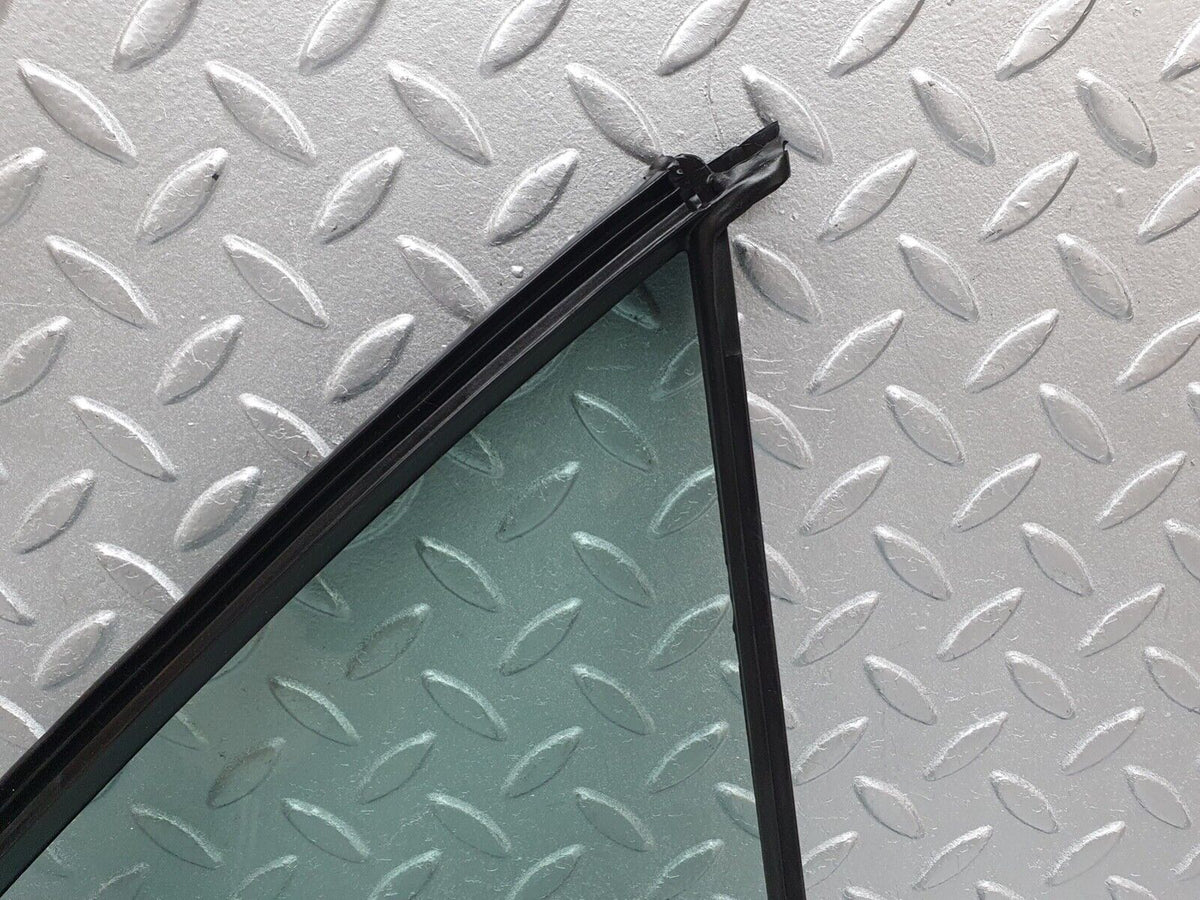 41997 Mercedes-Benz W202 C200 Rear Left Quarter Window Glass A2027350124