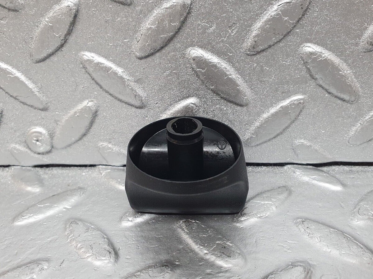 44087 Mercedes-Benz C123 230CE Coupe Headlight Switch Knob A1075450530