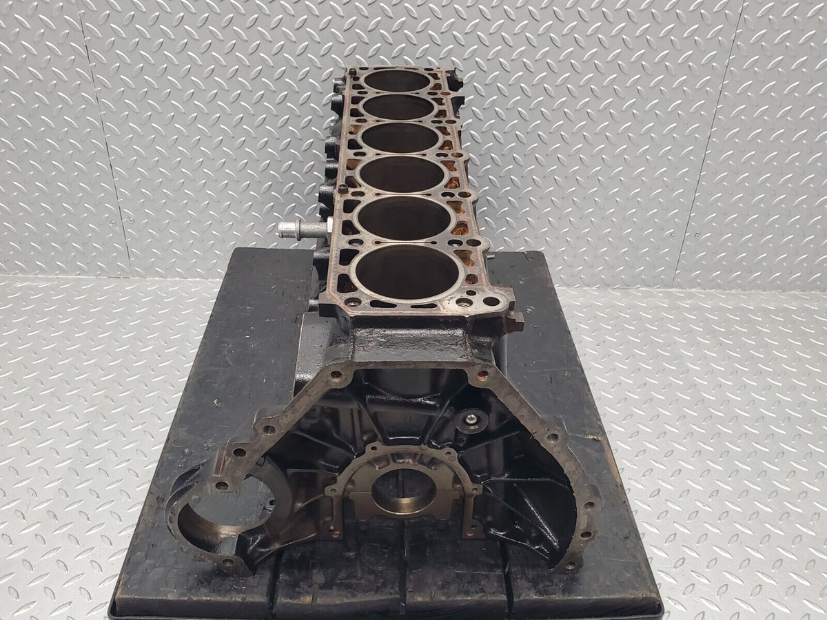 46315 Mercedes-Benz W124 280E Engine Block 104.942 A1040111201