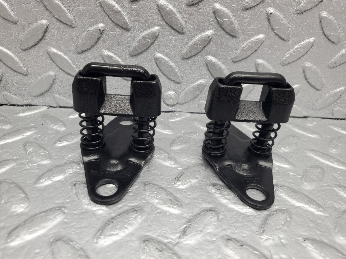49609 Mercedes-Benz W126 C126 Bonnet Lock Catch Pair A1268800060