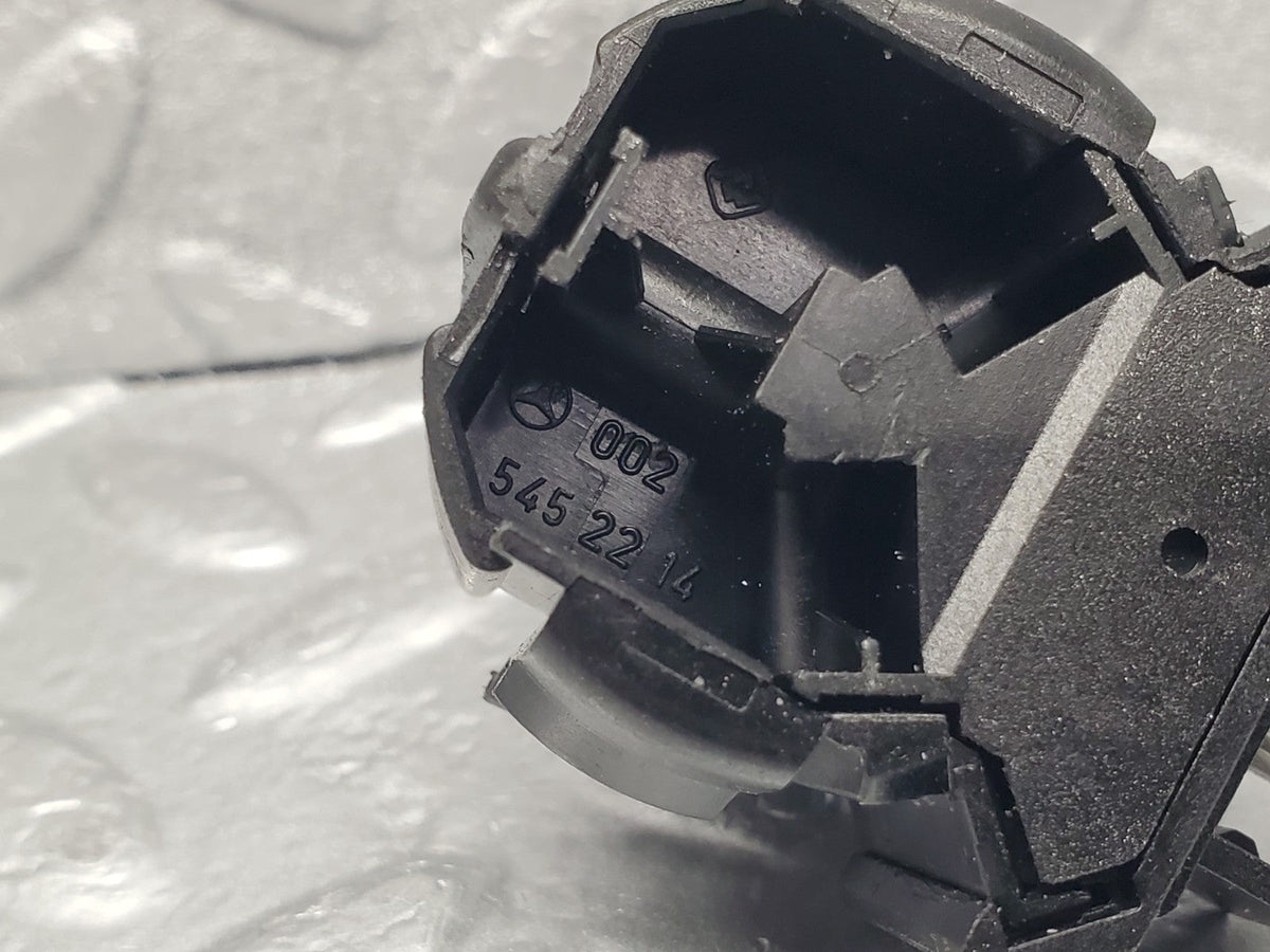 49101 Mercedes-Benz A124 320E Cabriolet Kick Down Switch A0025452214