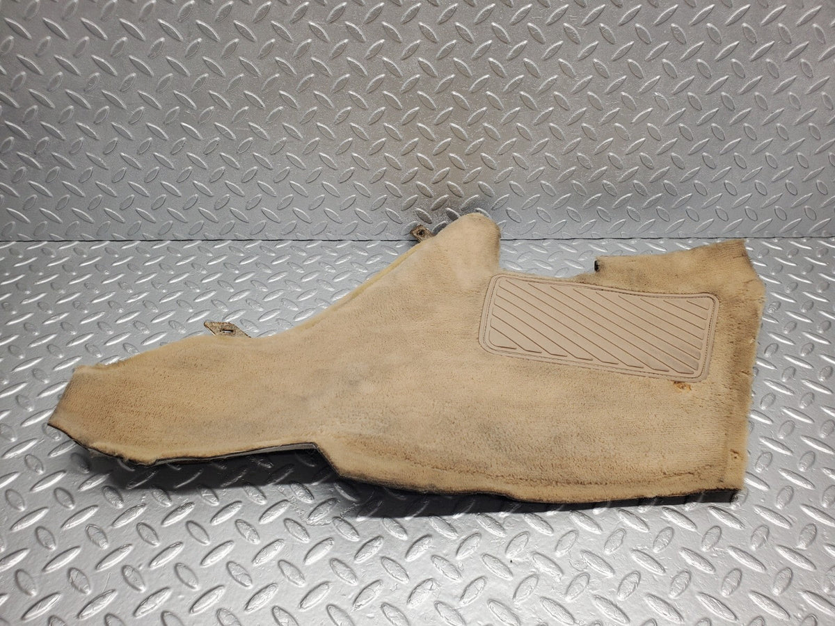 48923 Mercedes-Benz A124 320E Cabriolet Centre Console Carpet Right Side Beige