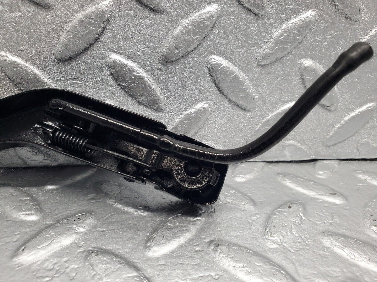 47554 Mercedes-Benz C126 500SEC Coupe Headlight Wiper Arm Bosch Left Side