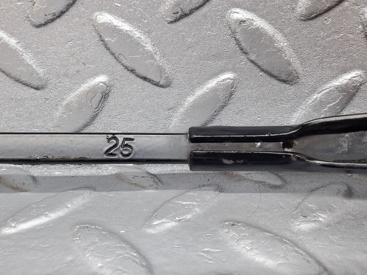 45856 Mercedes-Benz W126 420SE Windscreen Wiper Arm Bosch Left Side