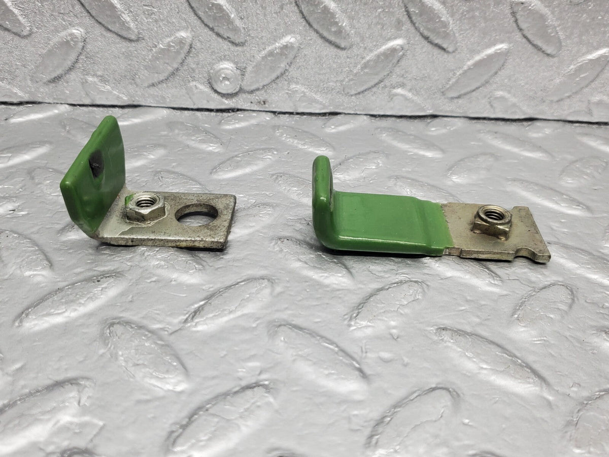 48336 Mercedes-Benz C126 Coupe Window Stop Plate 2x