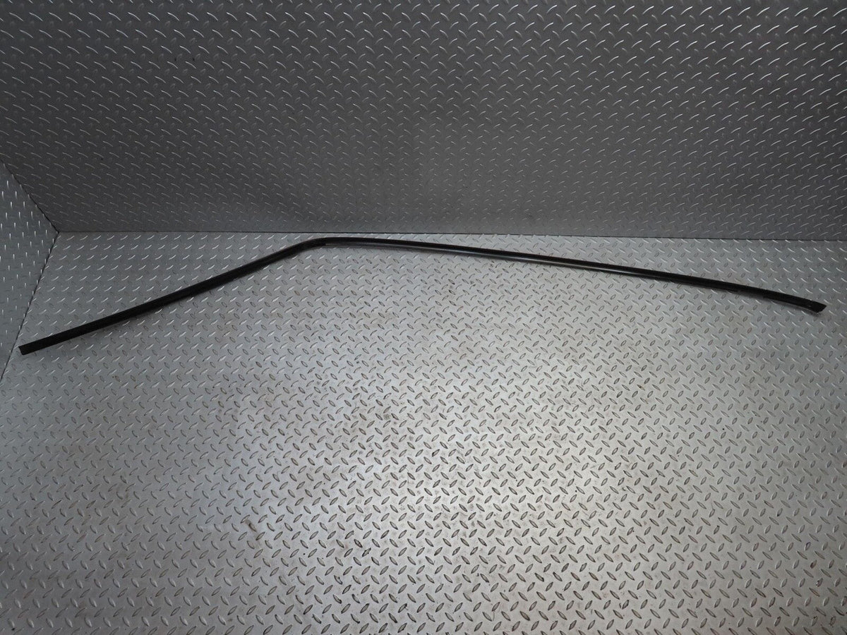 16508 Mercedes-Benz W124 260E Roof Chrome Right Side