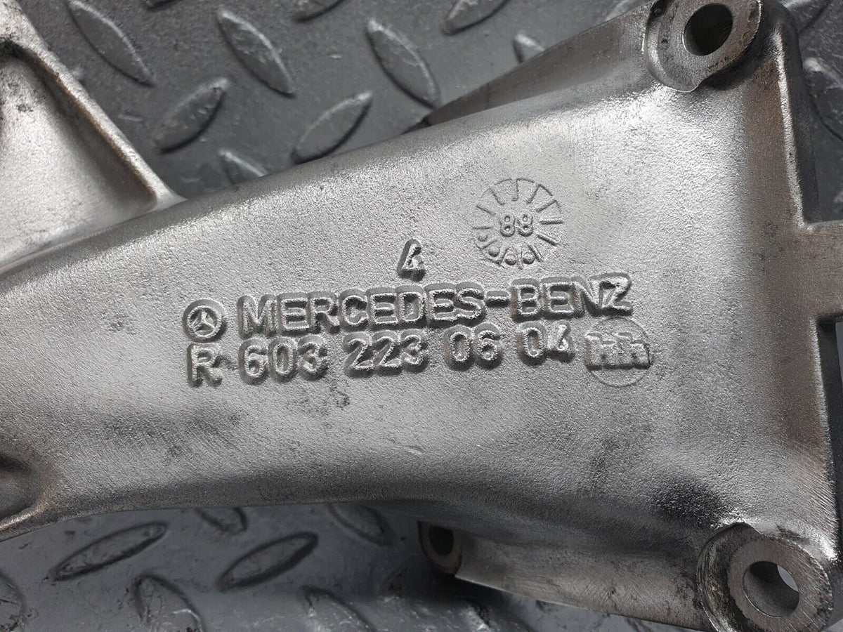 41011 Mercedes-Benz W126 300SE Engine Mount Bracket Left Side A6032230604
