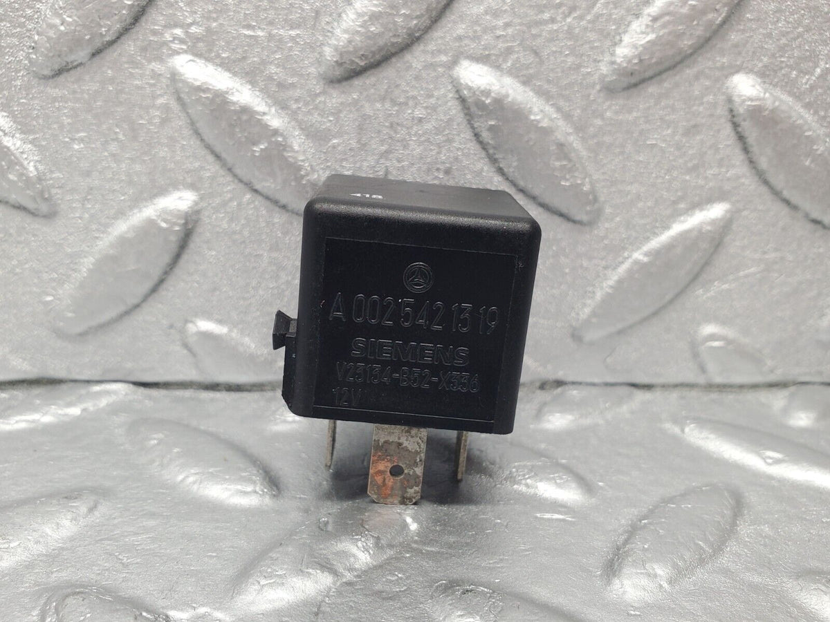 46919 Mercedes-Benz R129 320SL Coupe Multi Purpose Relay A0025421319