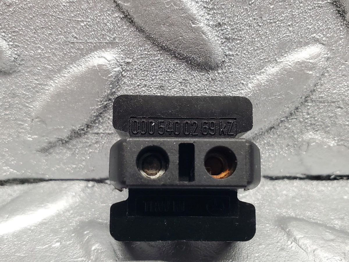 49261 Mercedes-Benz A124 320E Cabriolet Wiring Cable Junction Box A0005400269