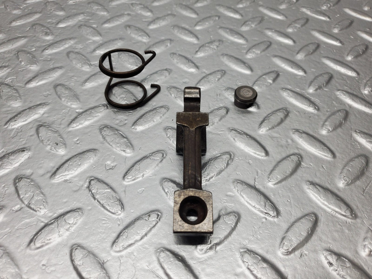 48860 Mercedes-Benz W108 Valve Rocker Arm With Retaining Spring & Tappet