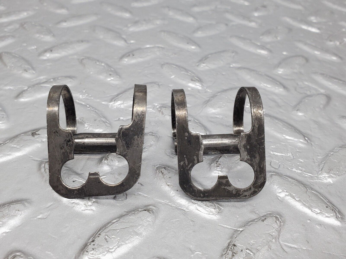 45477 Mercedes-Benz 280E M110.988 Valve Rocker Arm With Retaining Spring