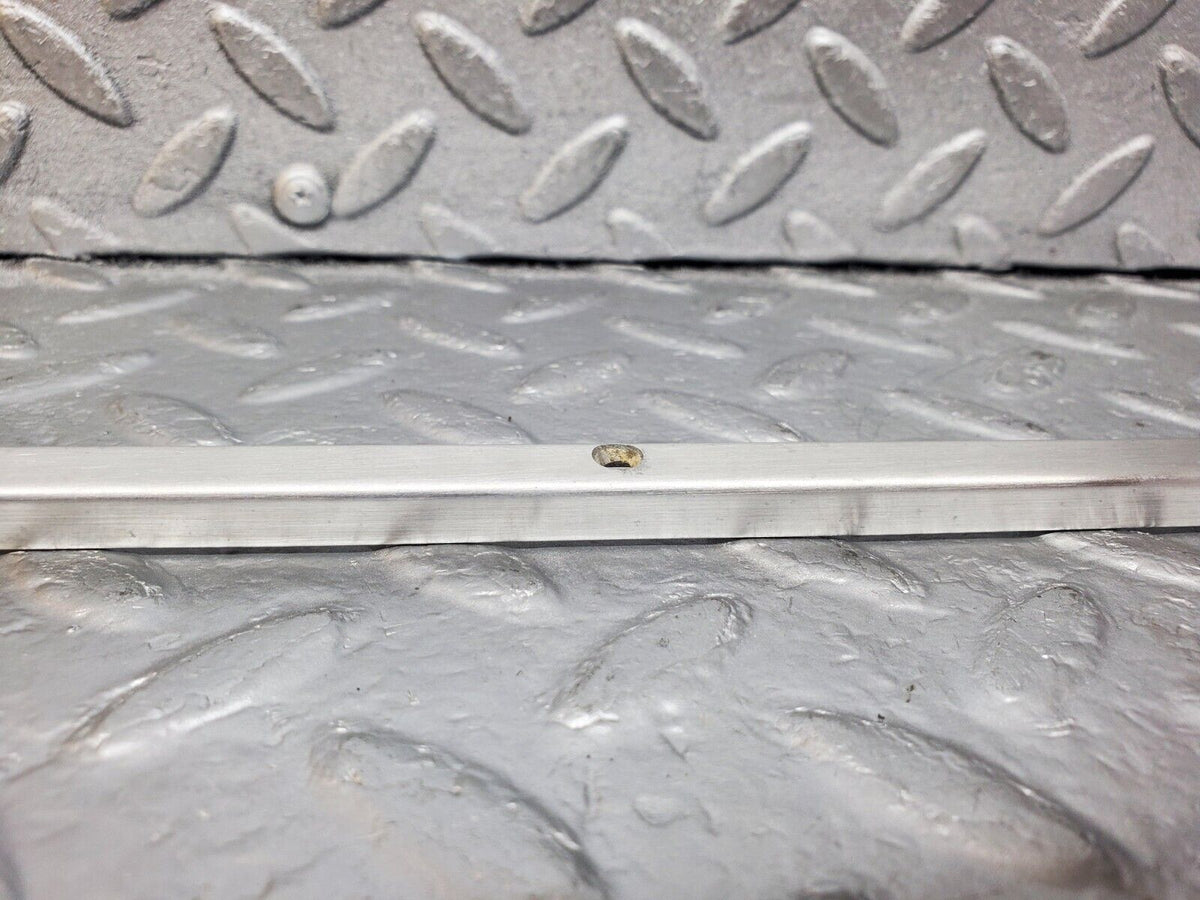 45982 Mercedes-Benz W126 420SE Sunroof Chrome Trim