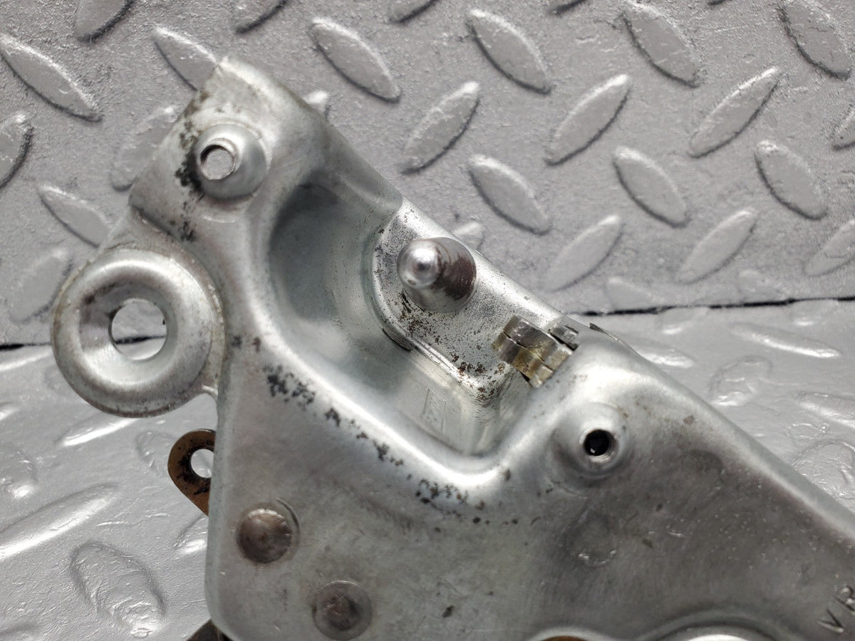 50554 Mercedes-Benz W108 280SE 3.5 Front Right Door Lock Mechanism