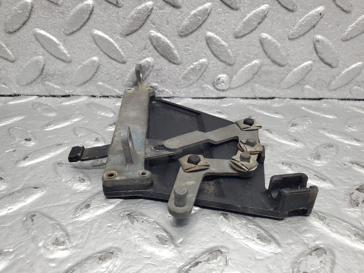 51357 Mercedes-Benz C107 R107 Air Vent Control Lever Right A1078300485
