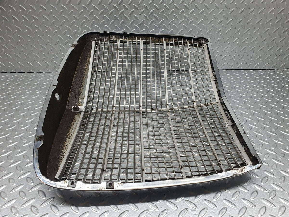 43398 Mercedes-Benz W108 280SE Bonnet Grill Chrome