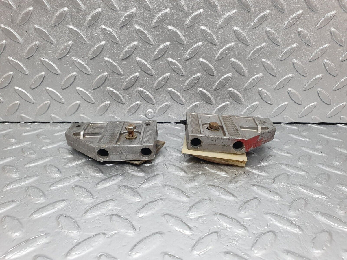 43581 Mercedes-Benz C126 380SEC Coupe Door Window Guide Bracket A1267250332