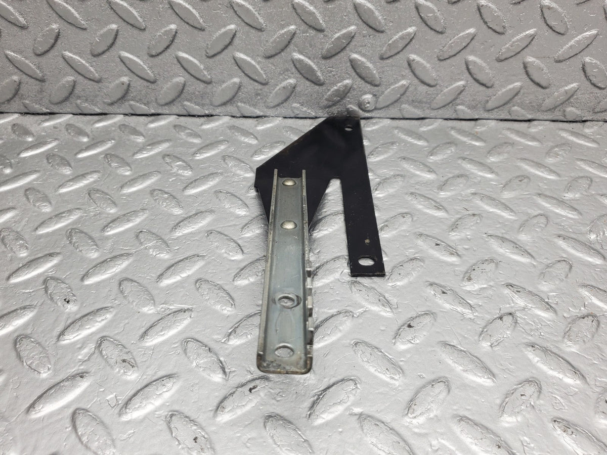 50238 Mercedes-Benz V123 240D LWB Front Right Seat Side Sliding Rail Bracket