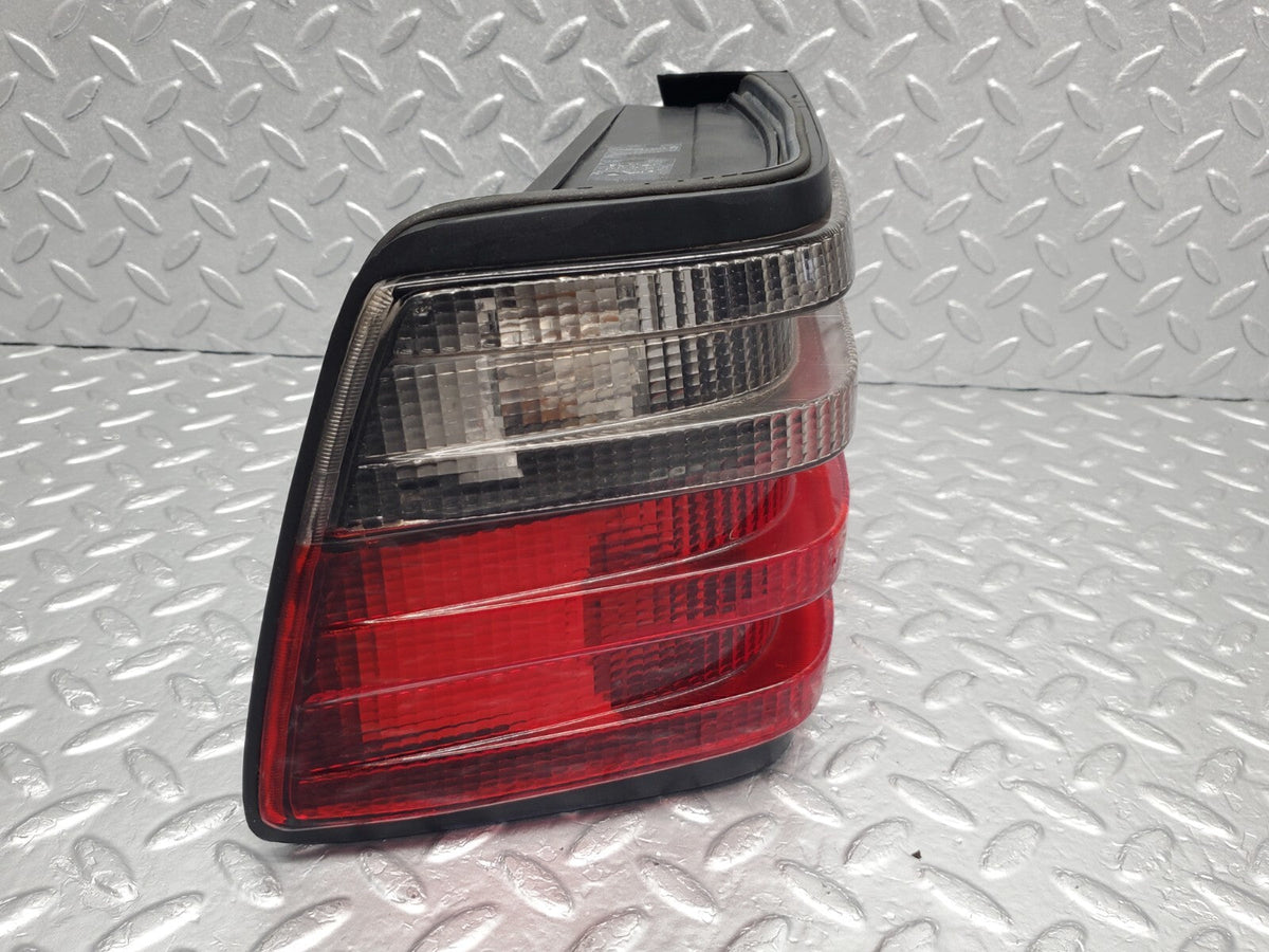 48939 Mercedes-Benz A124 320E Cabriolet Tail Light Left Side Hella