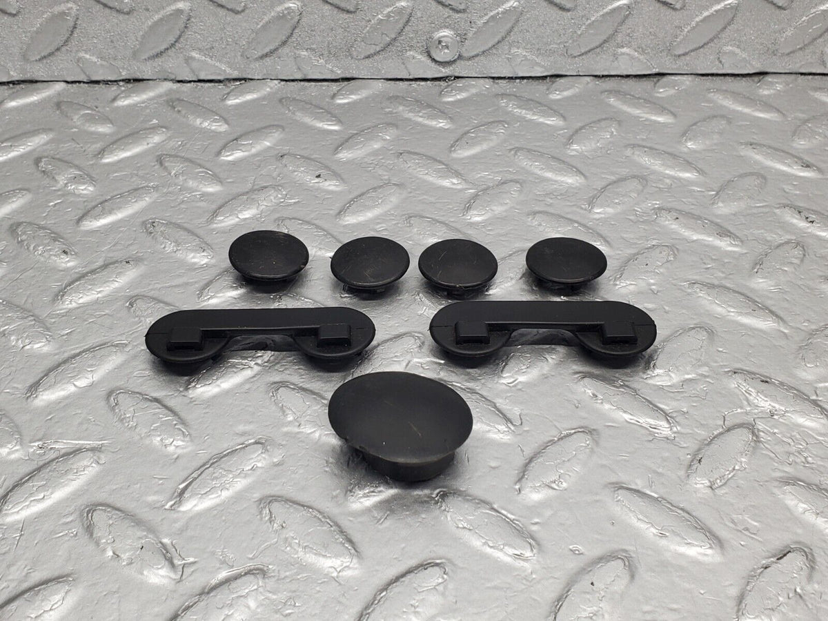 47626 Mercedes-Benz C126 500SEC Coupe Plastic Bolts Cover Set A1267250127