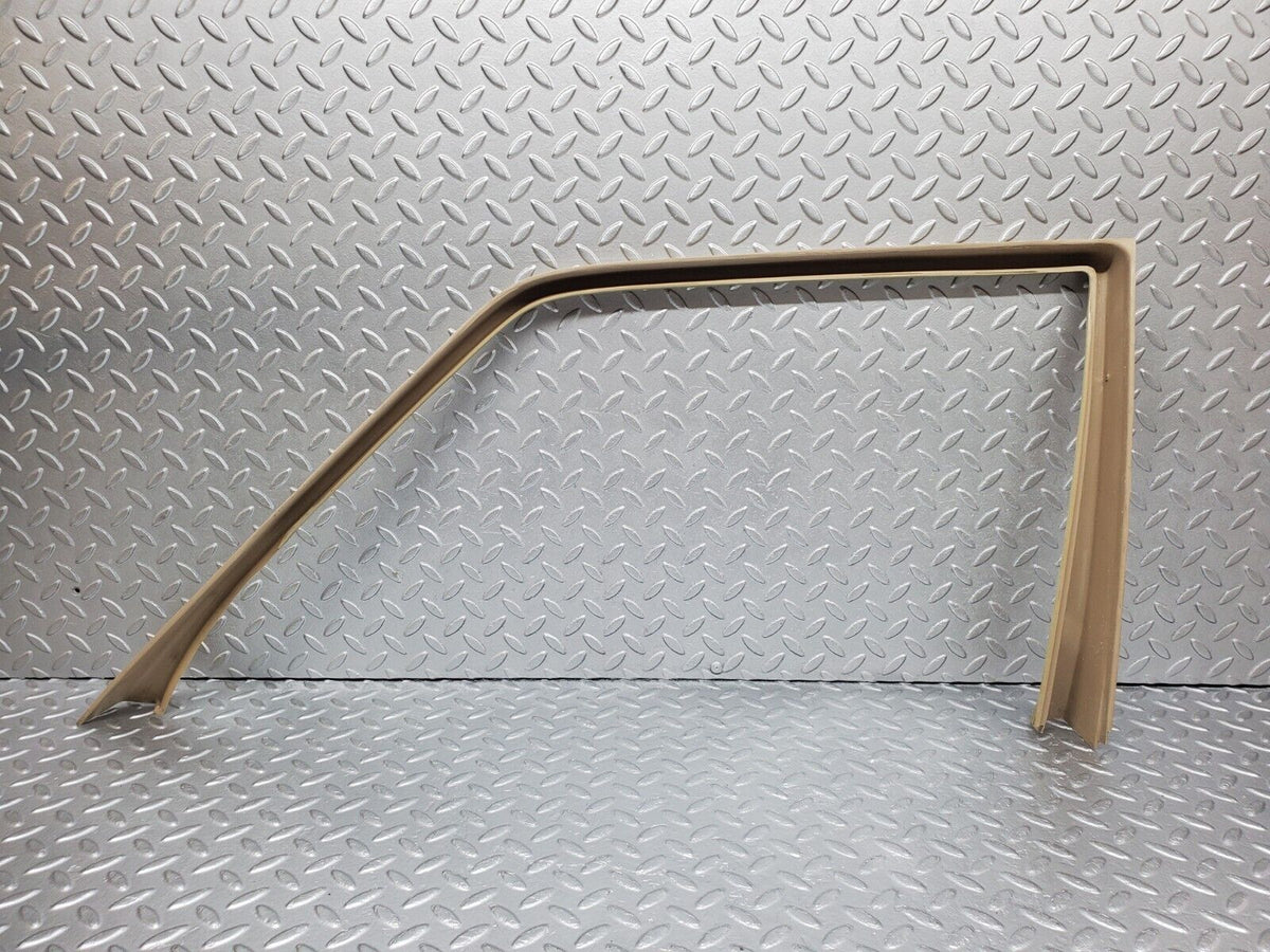 45861 Mercedes-Benz W126 420SE Front Left Door Window Frame Cover A1267250371