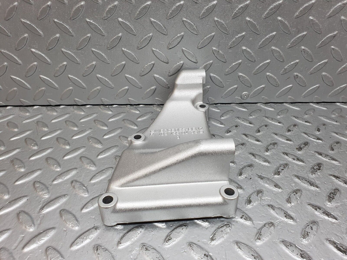 41214 Mercedes-Benz W126 300SE Alternator Generator Bracket A1031550435