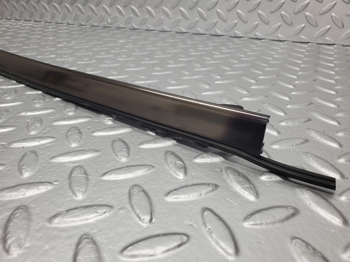 49059 Mercedes-Benz A124 320E Cabriolet A Pillar Exterior Moulding Trim Right