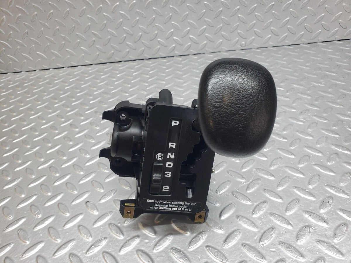 44784 Mercedes-Benz W124 220E Automatic Gear Selector A1292670637 A2012670480