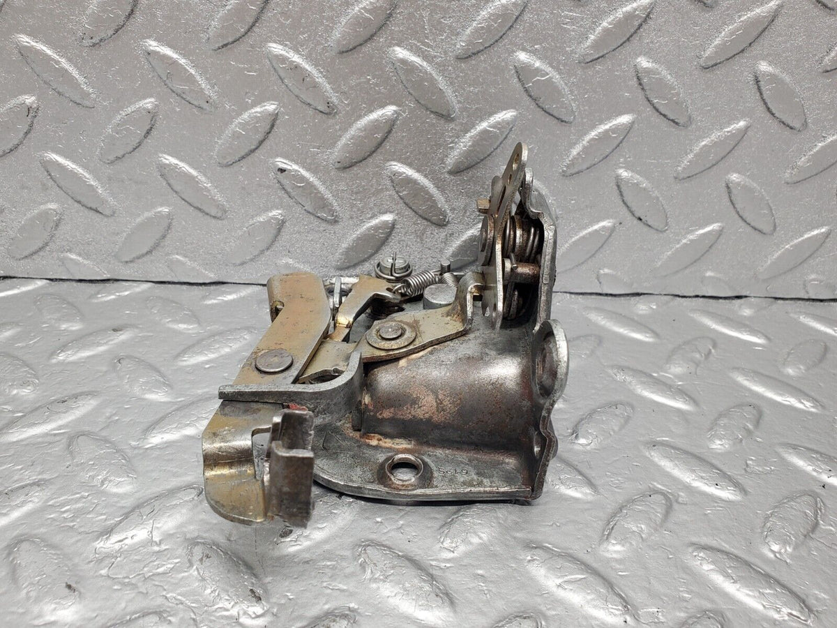 48130 Mercedes-Benz C107 R107 Left Door Lock Mechanism