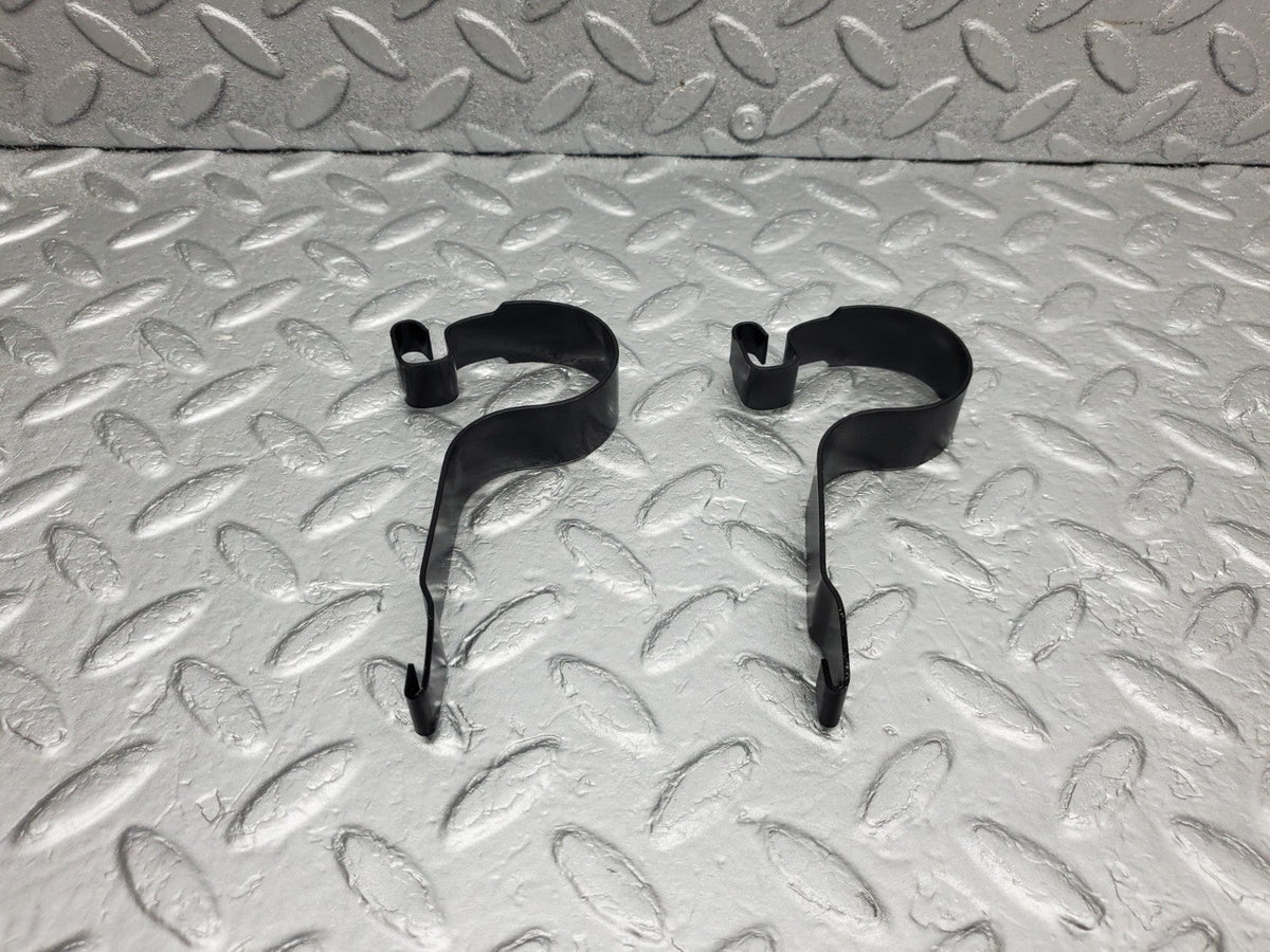 49924 Mercedes-Benz R107 380SL Radiator Fan Shroud Cover Holder Set