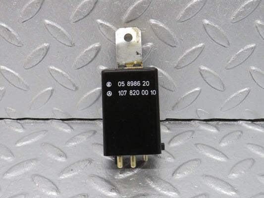 40685 Mercedes-Benz W123 300D Rear Heated Window Relay 1078200010 05898620