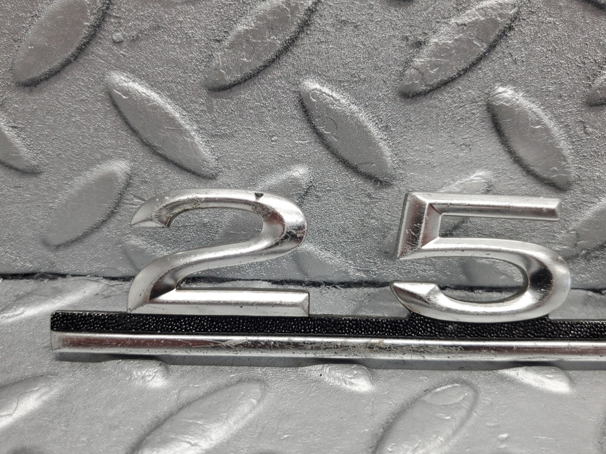 49637 Mercedes-Benz W123 250 Trunk Badge Emblem A1238170615