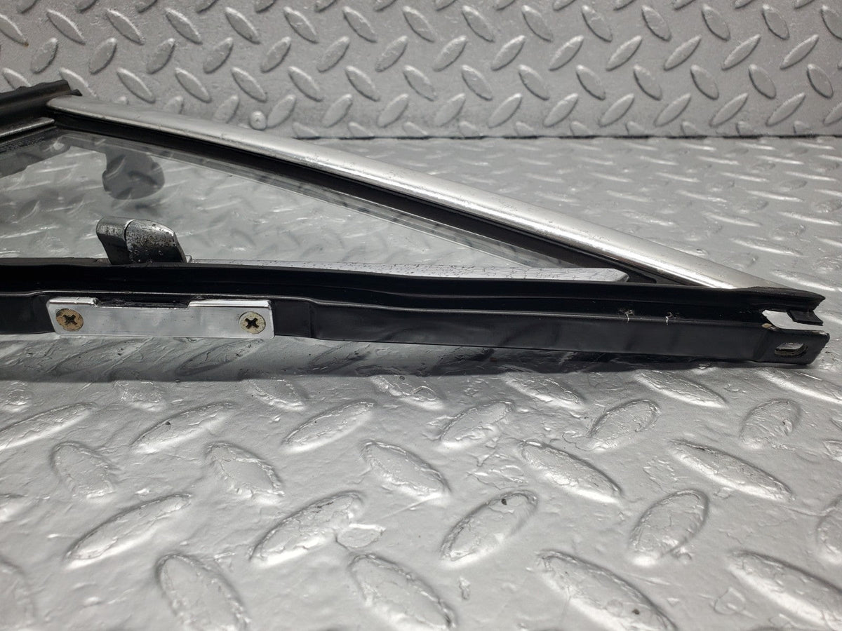 50664 Mercedes-Benz W108 280SE 3.5 Front Right Quarter Window