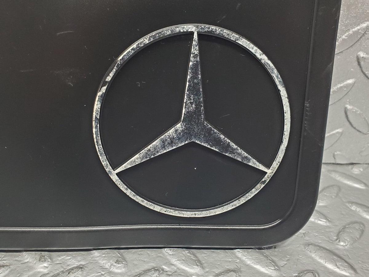 48717 Mercedes-Benz W123 Mud Flap Front Right Side