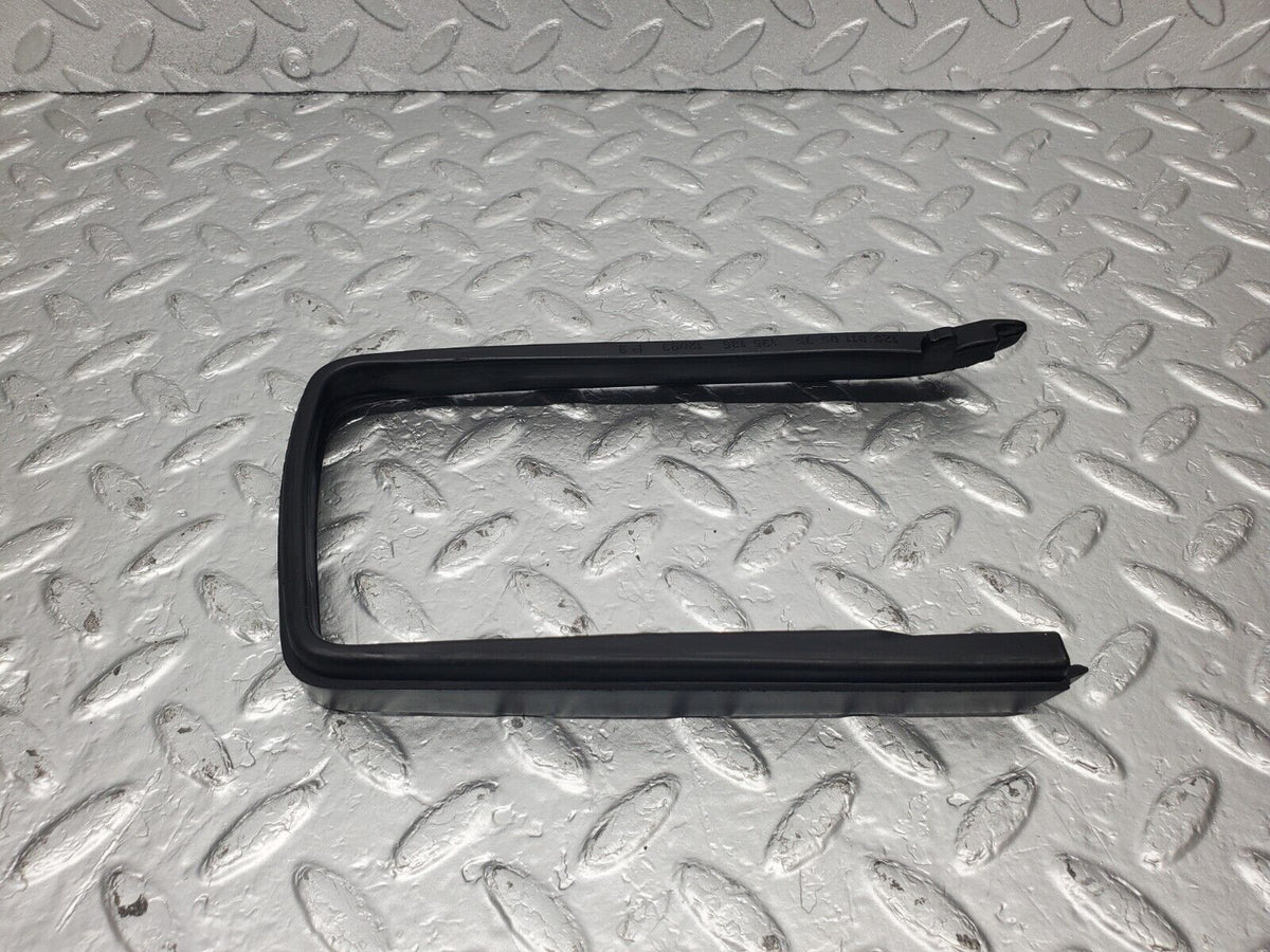 47328 Mercedes-Benz C126 500SEC Coupe Left Wing Mirror Rubber Seal A1268110535
