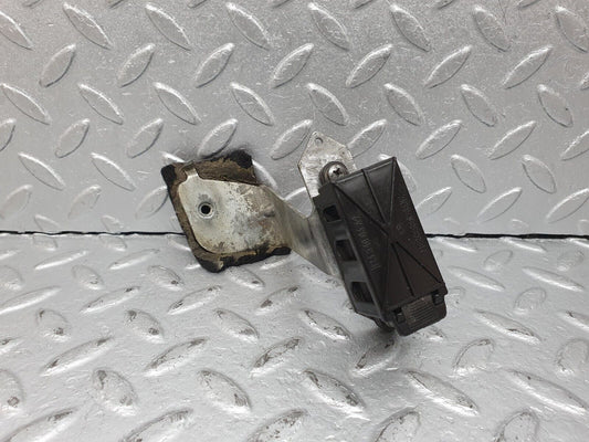 41108 Mercedes-Benz W126 300SE Cable Wire Connector A1235400369
