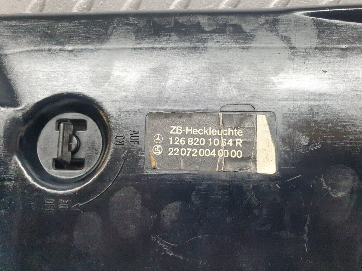 43621 Mercedes-Benz C126 380SEC Coupe Tail Light Right Side A1268201064