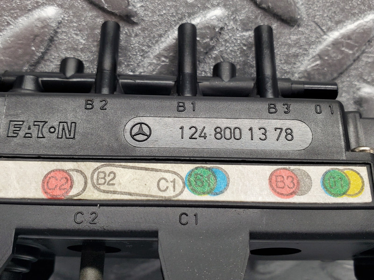 48914 Mercedes-Benz A124 320E Cabriolet Climate Control Module A1248001378