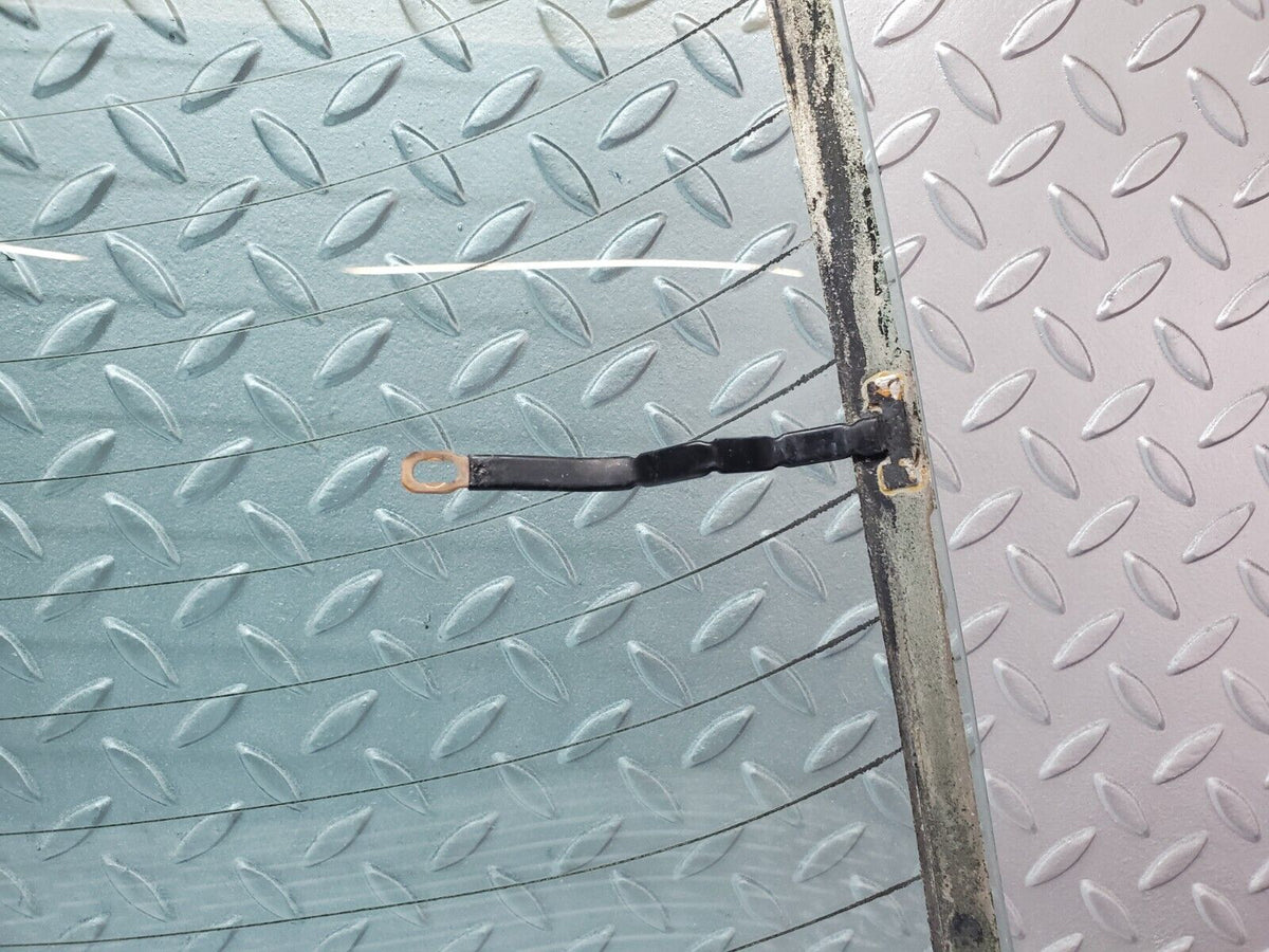 44368 Mercedes-Benz W123 280E Rear Heated Windscreen Glass