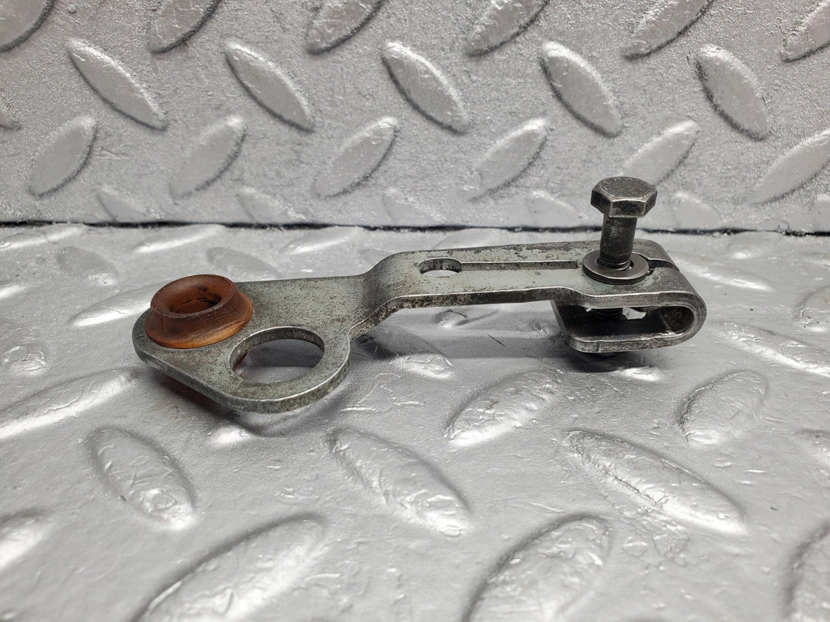 49433 Mercedes-Benz A124 320E Cabriolet Gearbox Linkage Bracket