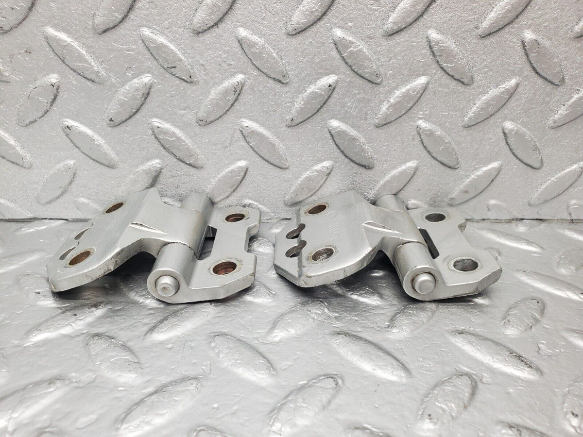 46144 Mercedes-Benz W124 Door Hinge Left Side