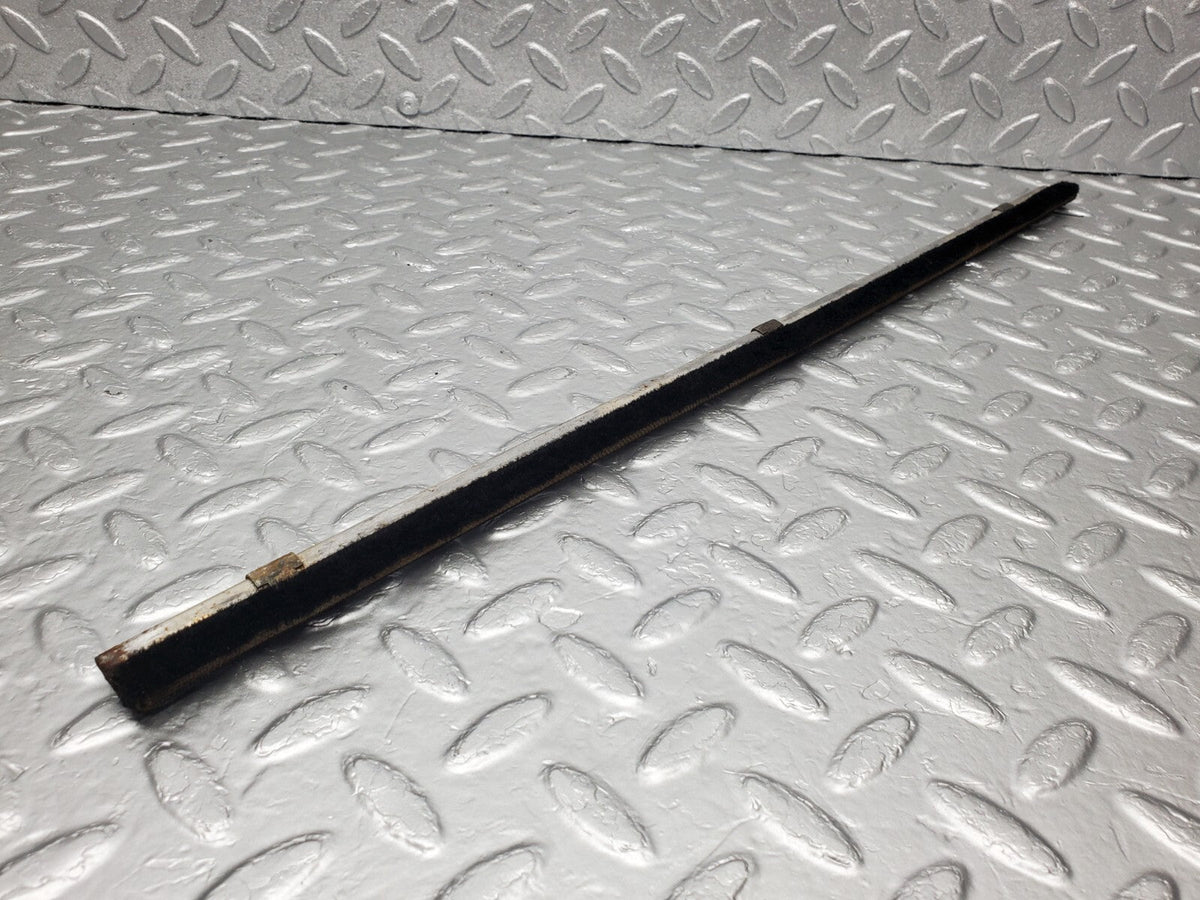 48501 Mercedes-Benz W108 Front Left Door Window Sealing Rail Strip