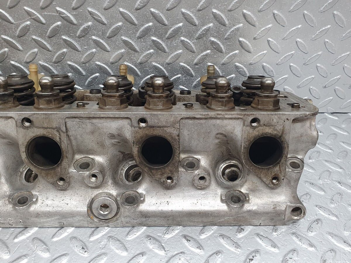 43840 Mercedes-Benz C126 380SEC Coupe Cylinder Head Right Side A1160163401