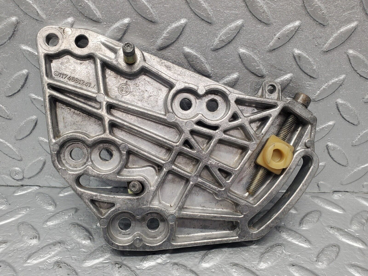46049 Mercedes-Benz W126 420SE Power Steering Pump Bracket A1174661241
