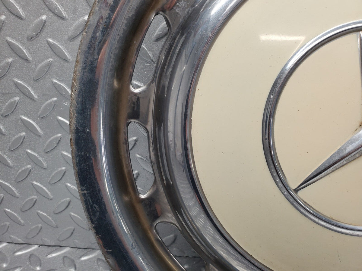 48352 Mercedes-Benz Wheel Trim Hub Cap 14"